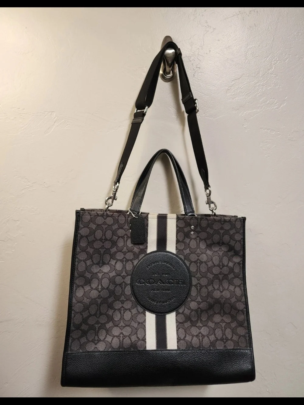 Coach Dempsey Tote 40 Signature Jacquard Stripe & Patch Black Smoke EUC